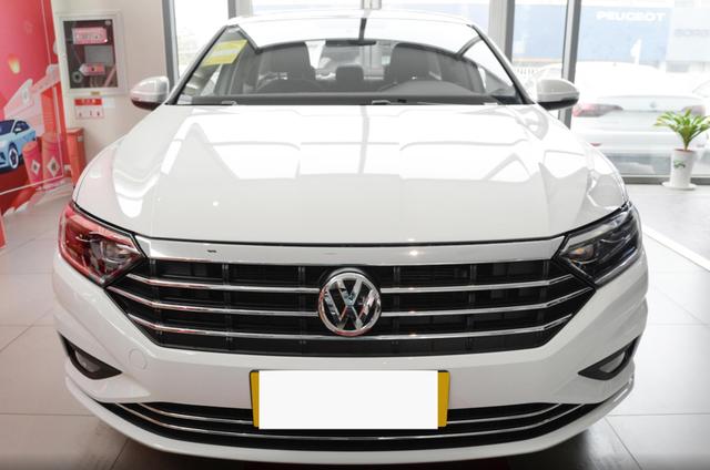 22款速腾上市价格官降外观运动低油耗依然是卖点