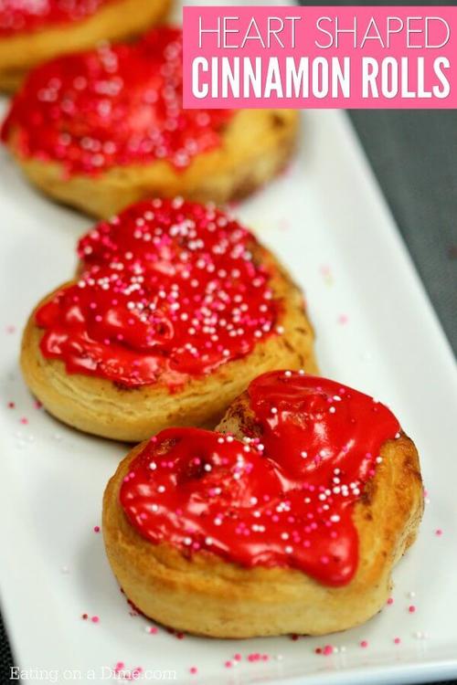 how to make heart shaped cinnamon rolls