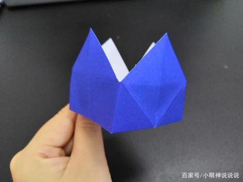 皇冠折纸教程,简单易学,一起动手折一折吧