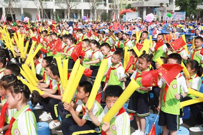 阆中市白塔小学:童心向党迎百年,白小少年绽新颜