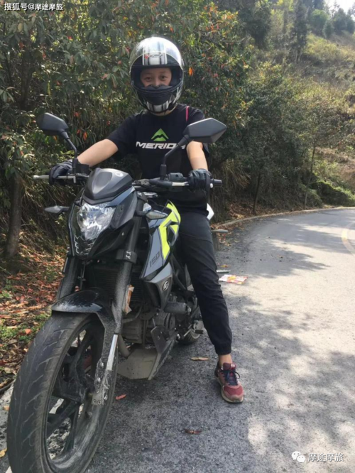 1米75的美女骑士,骑机车的快乐生活!_摩托车