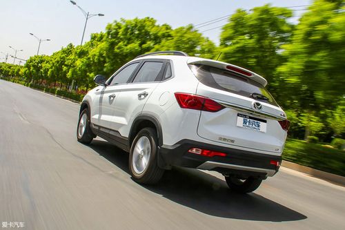 主攻大而全 测北汽幻速s5 1.3t 尊贵型