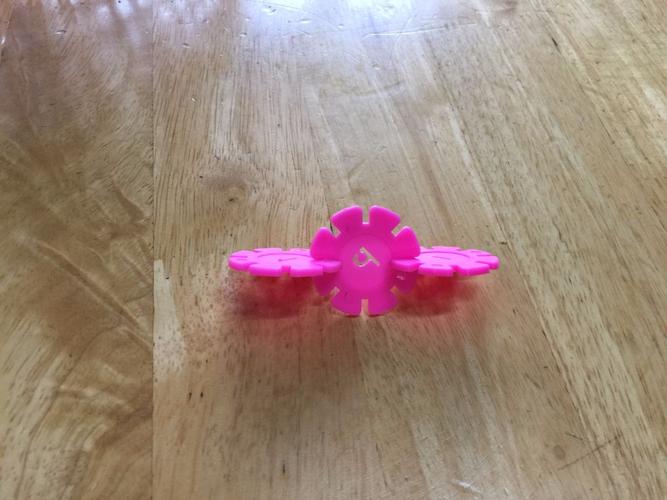 雪花片?灯笼?
