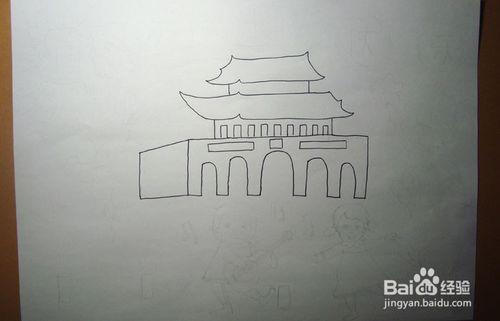 铅笔画个草稿布局,用黑色的彩色笔,先从天安门的城楼开始画,并画出