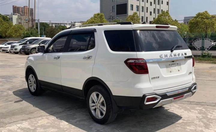 长安cx70 2016款 1.6l 手动豪华型