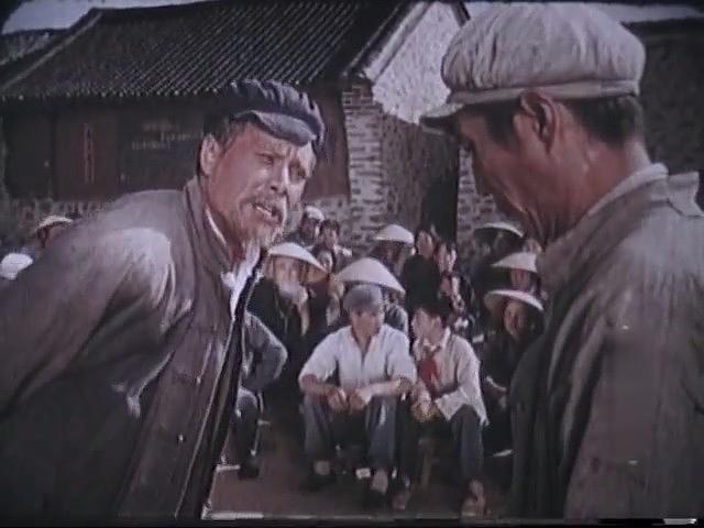 青松岭 剧照