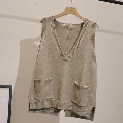 韩版深v领纯色针织马甲女宽松秋款时尚百搭羊绒毛线背心无袖外穿