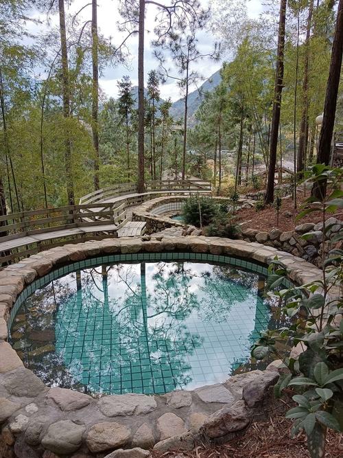 龙泉山庄泡温泉