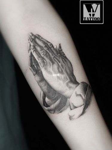 祈祷之手_纹身_写实纹身_美妆_彩妆