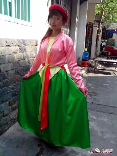 四身袄:越南女人的另一件传统服饰