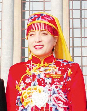 全国人大代表董彩云:为民族地区教育发展鼓与呼