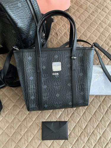 mcm 2020新款菜篮子_mcm怎么样_mcm菜篮子_时尚_箱包