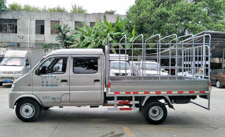 长安 神骐t20 2018款 神骐t20 1.5l仓栅车标准型双排dam15r