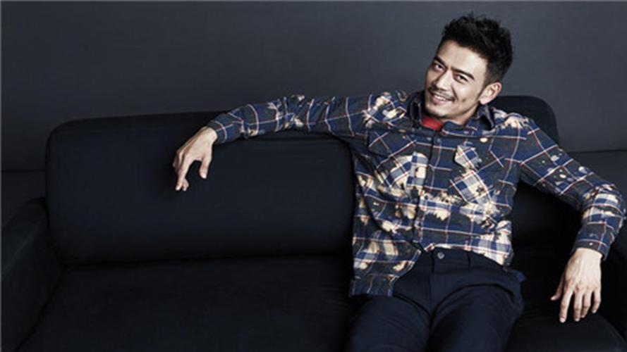 杨烁的五种穿搭,耍帅撩妹百分百