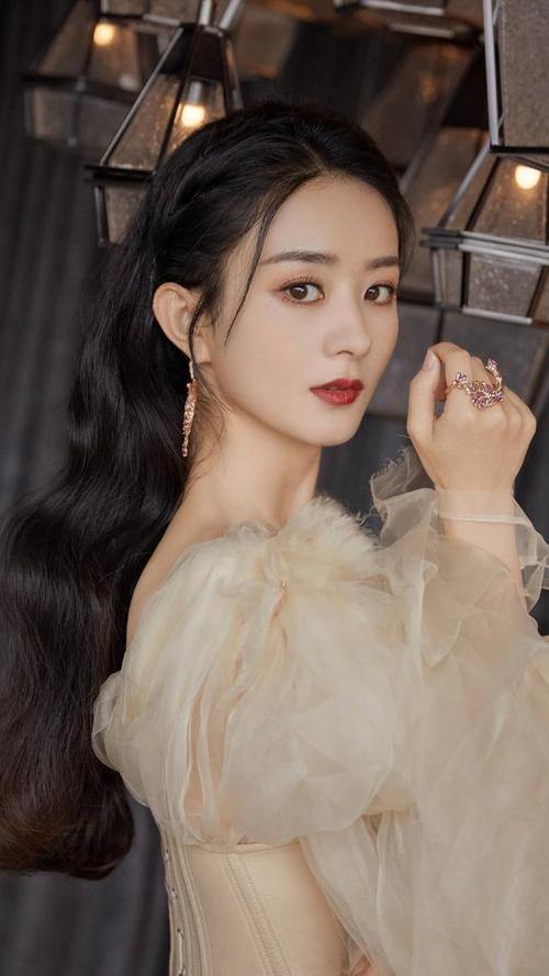 女演员赵丽颖,宋茜,杨颖,三位85后大花的状态你最喜欢