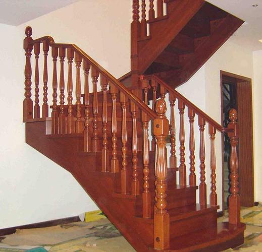 云南步升实木楼梯厂