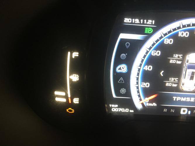 吉利汽车-博越 发动机故障灯亮