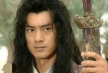 15年后,《雪花女神龙》中董璇饰演的上官燕已生子,他改了名字!