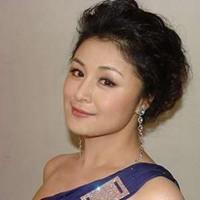 40岁左右女人微信头像美女头像背景【点击鼠标右键下载】