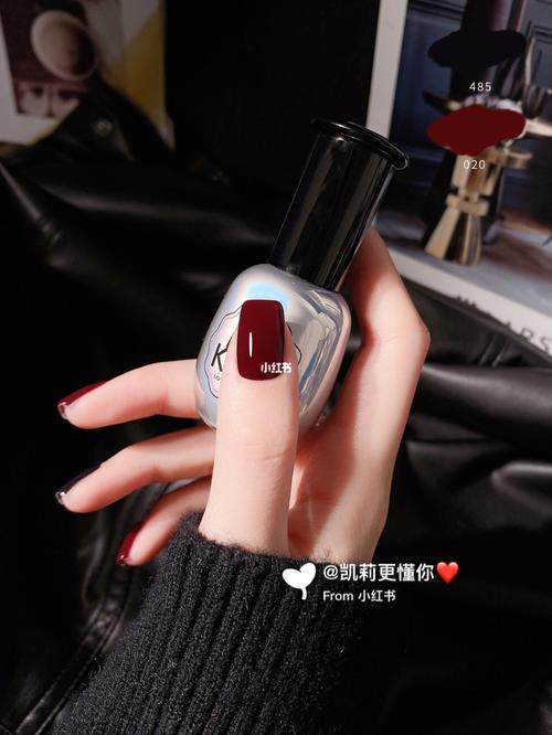 秋冬必火97的深酒红色77气质深灰黑跳色美甲94