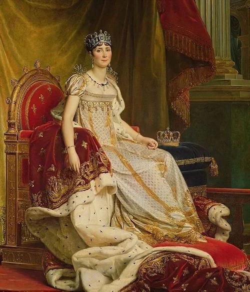 约瑟芬皇后画像中身着加冕礼服头戴钻冕