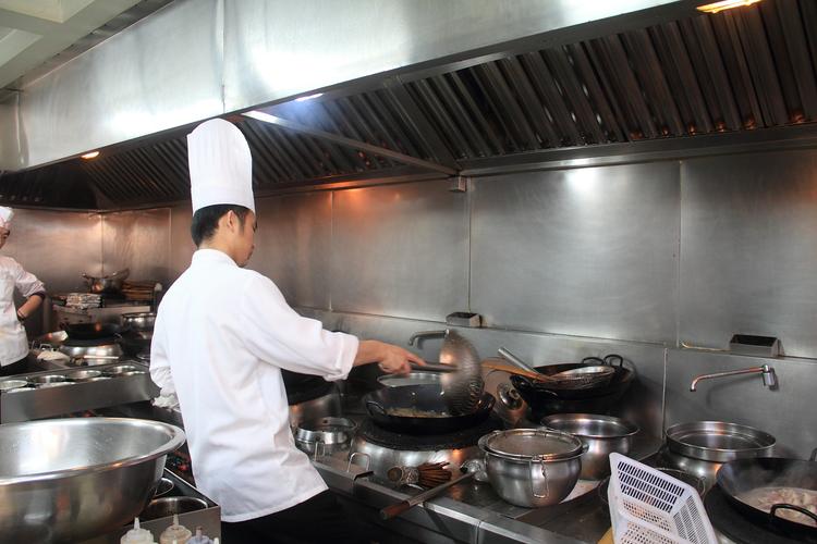 厂家供应 厨房猛火节能灶 无尘无烟专用节能灶 环保餐饮节能灶