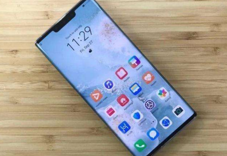 华为一共七种型号手机,有两个已经消失,剩下五个只有两个买了不入坑