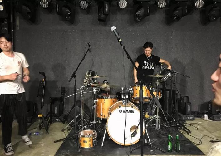 钢心乐队宁波演唱会