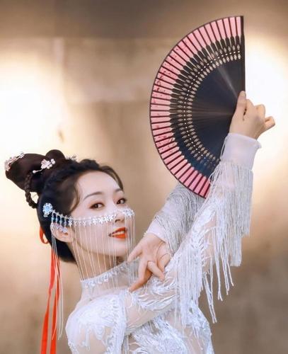 乘风破浪的姐姐2被低估的师姐宣璐却是最有实力的人之一