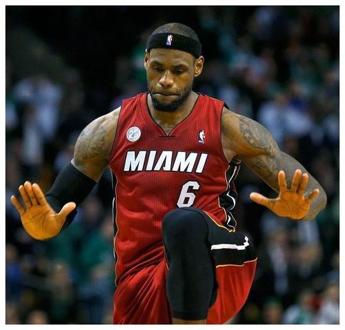 湖人队魂科比,热火队魂韦德,詹姆斯的归宿在何方?