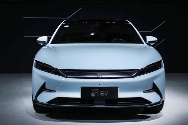 2020广州车展|比亚迪"官改"蓝色汉ev亮相