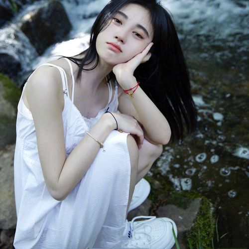 鞠婧祎同款白色吊带连衣裙气质清新甜美超仙收腰连衣裙