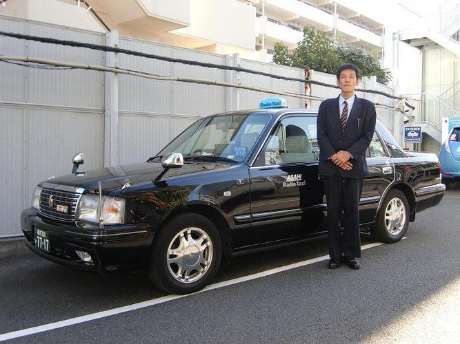 日本什么样的人才能开出租车?