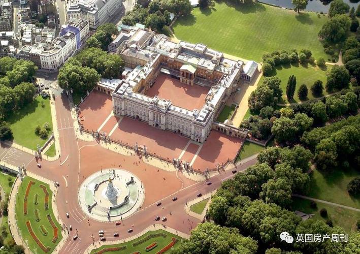 在1837年以来,白金汉宫(buckingham palace)就是英国皇室的官方住所