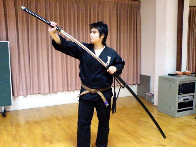 各种款式的日本武士刀和唐刀,看看哪种款式的武士刀和