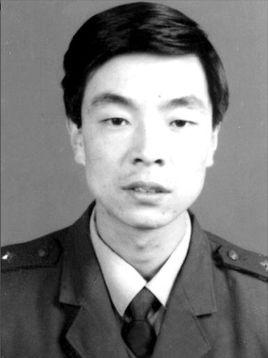 &nbsp; 二级英模,革命烈士,男,1974年4月26日出生,甘肃礼县人,汉族.
