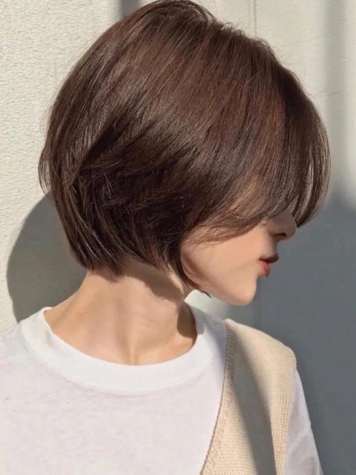 可甜可盐超减龄显脸小~短发发型