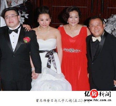 据香港媒体报道,去年9月,曾志伟小儿子曾国猷(mark)奉子成婚娶老婆兼