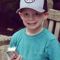 苦笑自嘲男生头像微信唯美【点击鼠标右键下载】