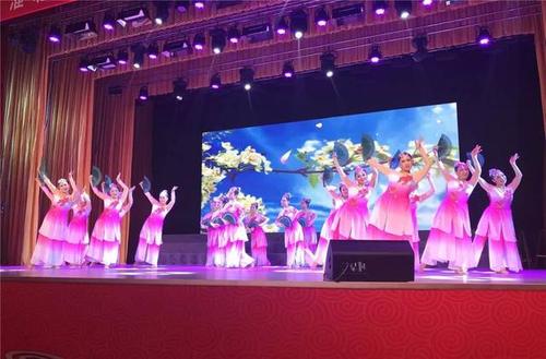 市文化馆 李坤 ▲ 演出:市文化馆 苏婷等 ▲ 演出:市豫剧院 赵文东