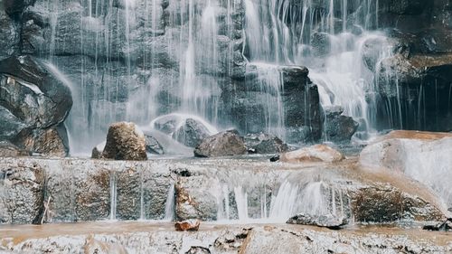 千丝万缕,细水长流_风景_poco摄影,宝峰湖小瀑布拍摄