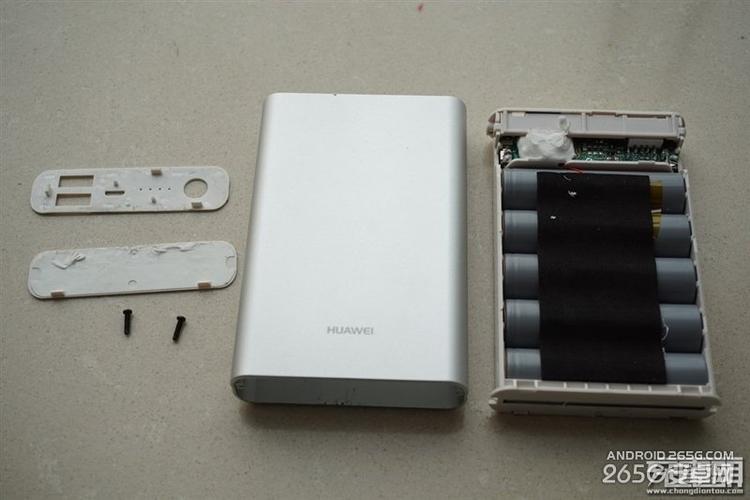 华为移动电源拆解图赏 细节很用心 优点缺点总结_硬件综合_硬件教程