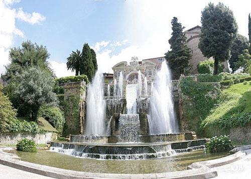 景观三 埃斯特泉宫广场