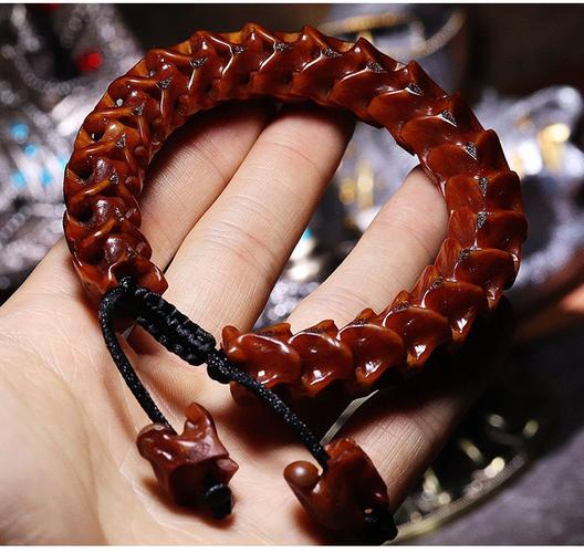 天然泰国老蛇骨手链玉化蛇骨文玩骨头手串转运男女情侣款2021年新款