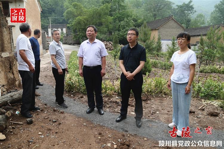 张全胜在夺火乡调研脱贫攻坚工作