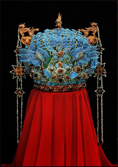 1982 故宫博物院展 明万历 孝靖皇后凤冠 150