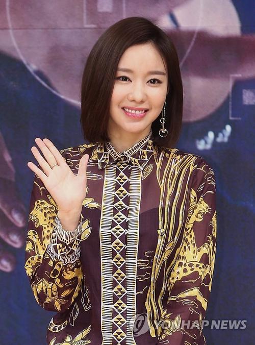 演员金南佶和金亚中担纲新剧名不虚传