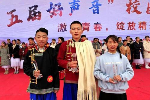 越西二中举行第五届好声音校园歌唱比赛