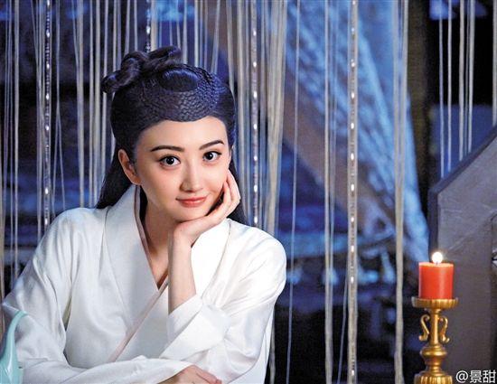 原标题:电影捧不红的景甜 有望靠偶像剧翻身     最近古装ip剧有点多