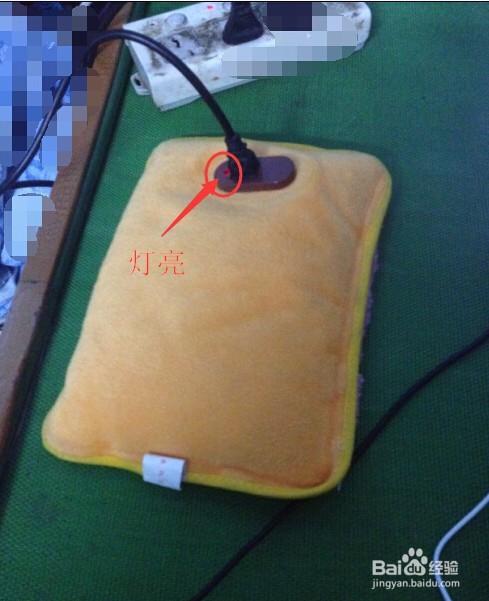 怎样正确使用电暖水袋